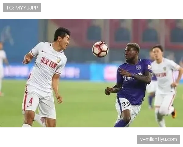 手抛球规则详解：禁止直接射门和接球时的判罚标准